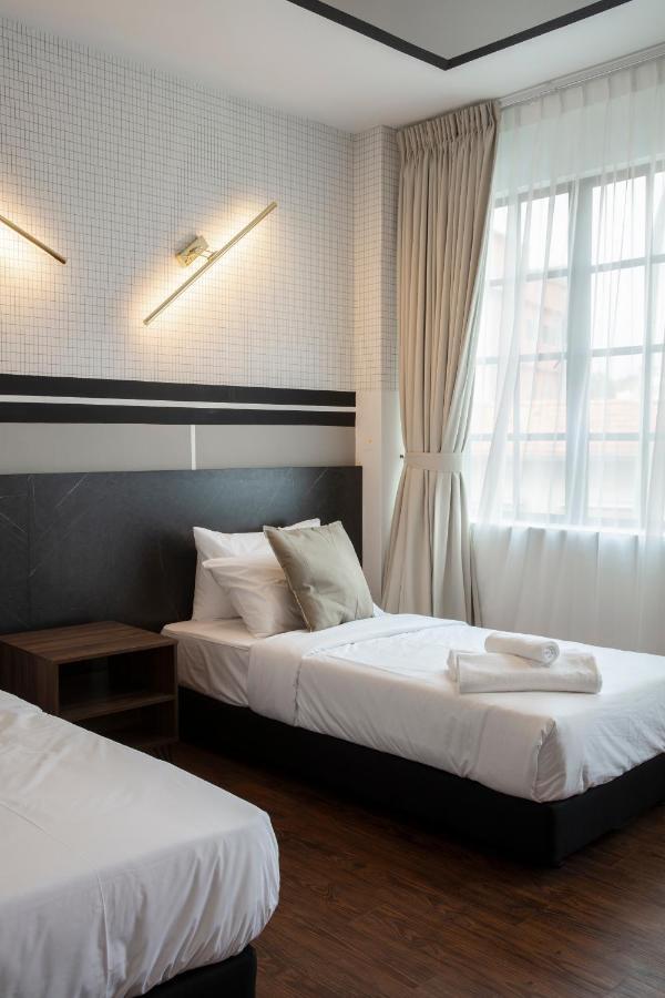 One Heritage Hotel Σερεμπάν Εξωτερικό φωτογραφία