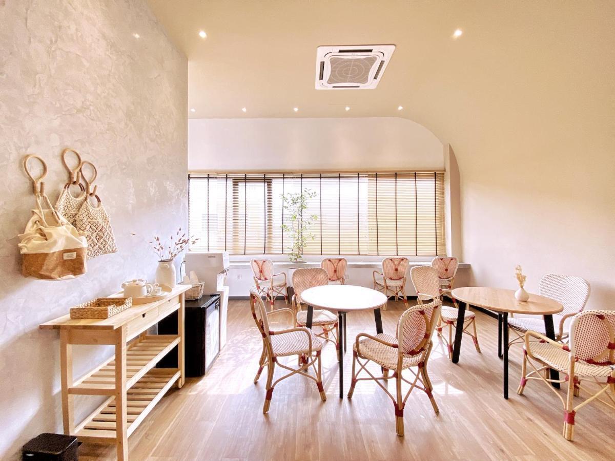 One Heritage Hotel Σερεμπάν Εξωτερικό φωτογραφία
